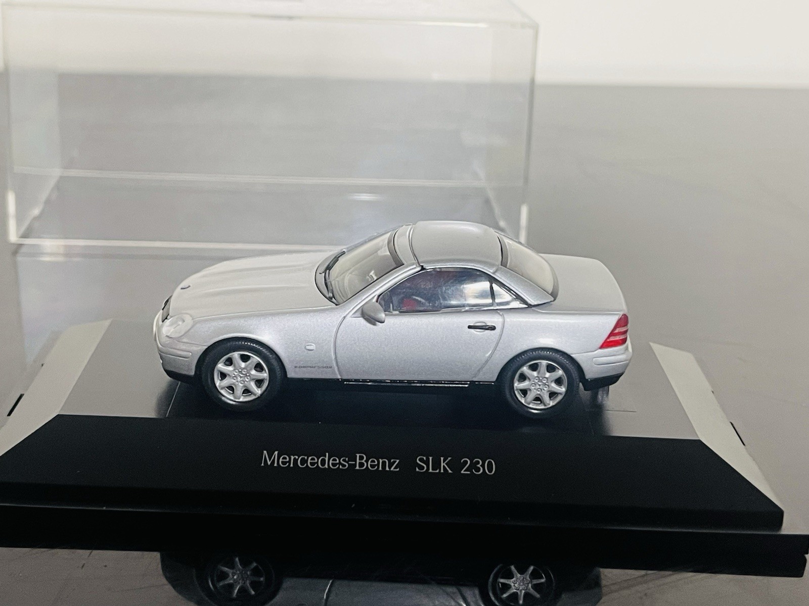 Herpa 1/43 Mercedes Benz SLK 230 Die Cast Grey With Hard Top Dealer Edition