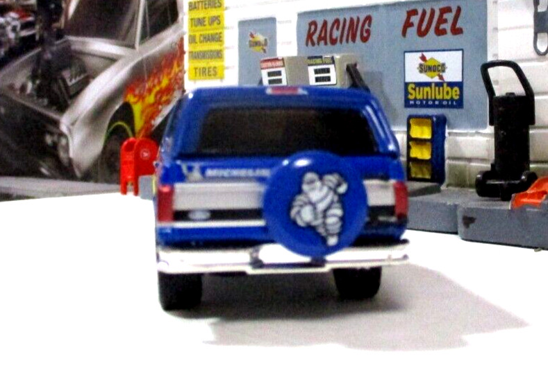 Greenlight 1996 Ford Bronco XL Michelin Tires Removable Top New/Loose Metal