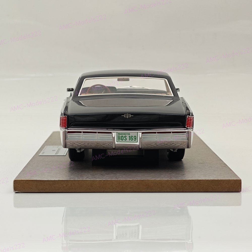 1/18 Lincoln Continental Sedan 1968 Resin Model Car Limited Collection Black