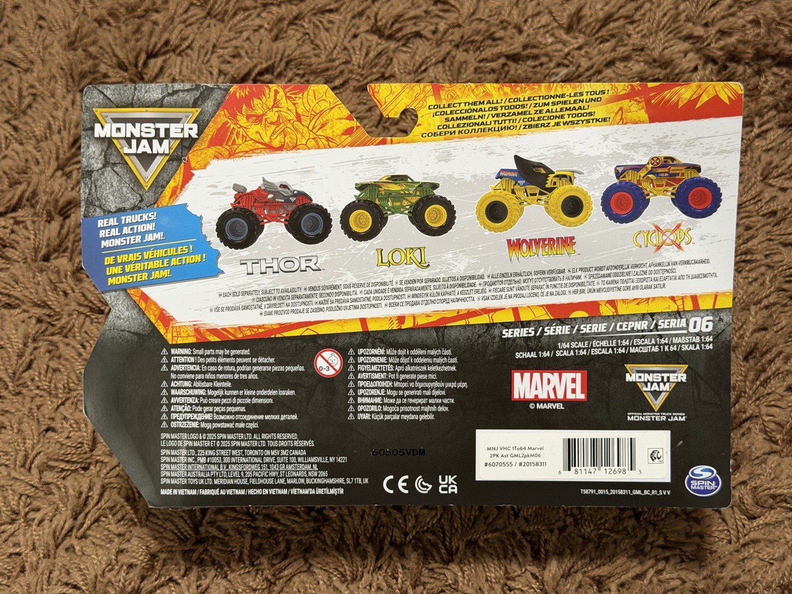 New Monster Jam Marvel X-Men Wolverine vs Cyclops 1:64 Diecast Trucks Series 6