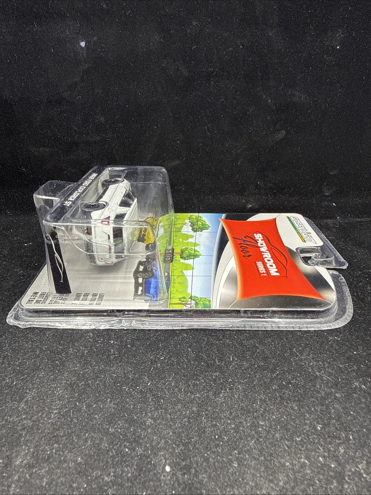 GreenLight 2022 Ford Explorer ST White Showroom Floor Series 1