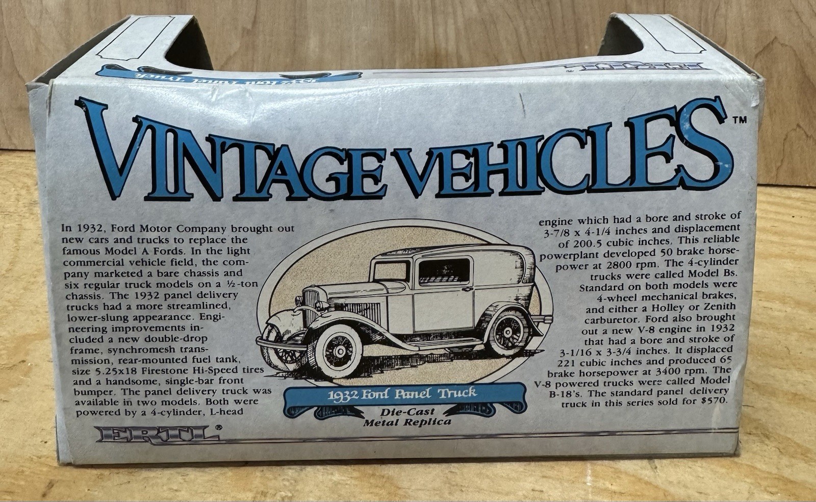 Ertl Vtg Vehicles 1932 Ford Panel Truck Perfection Oil Burning Stoves 1/43 NIB