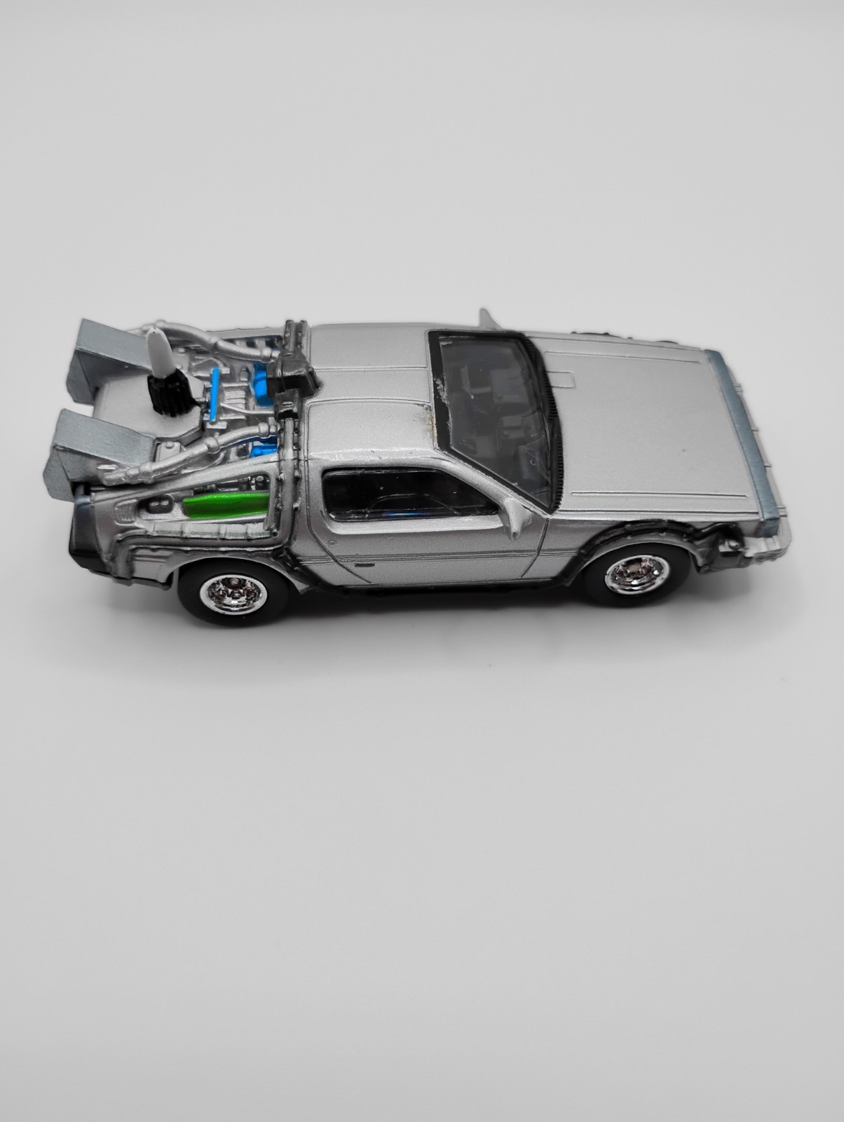 1998 Johnny Lightning Playing Mantis Back to the Future DeLorean 1:64