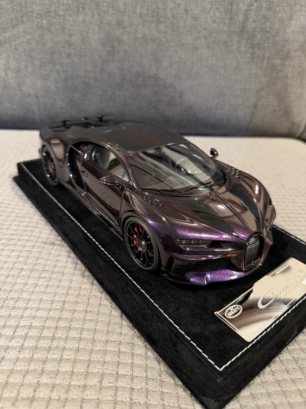 1/18 HH Henson & Heaven Bugatti Chiron SuperSport Chameleon Purple Limited 30pcs