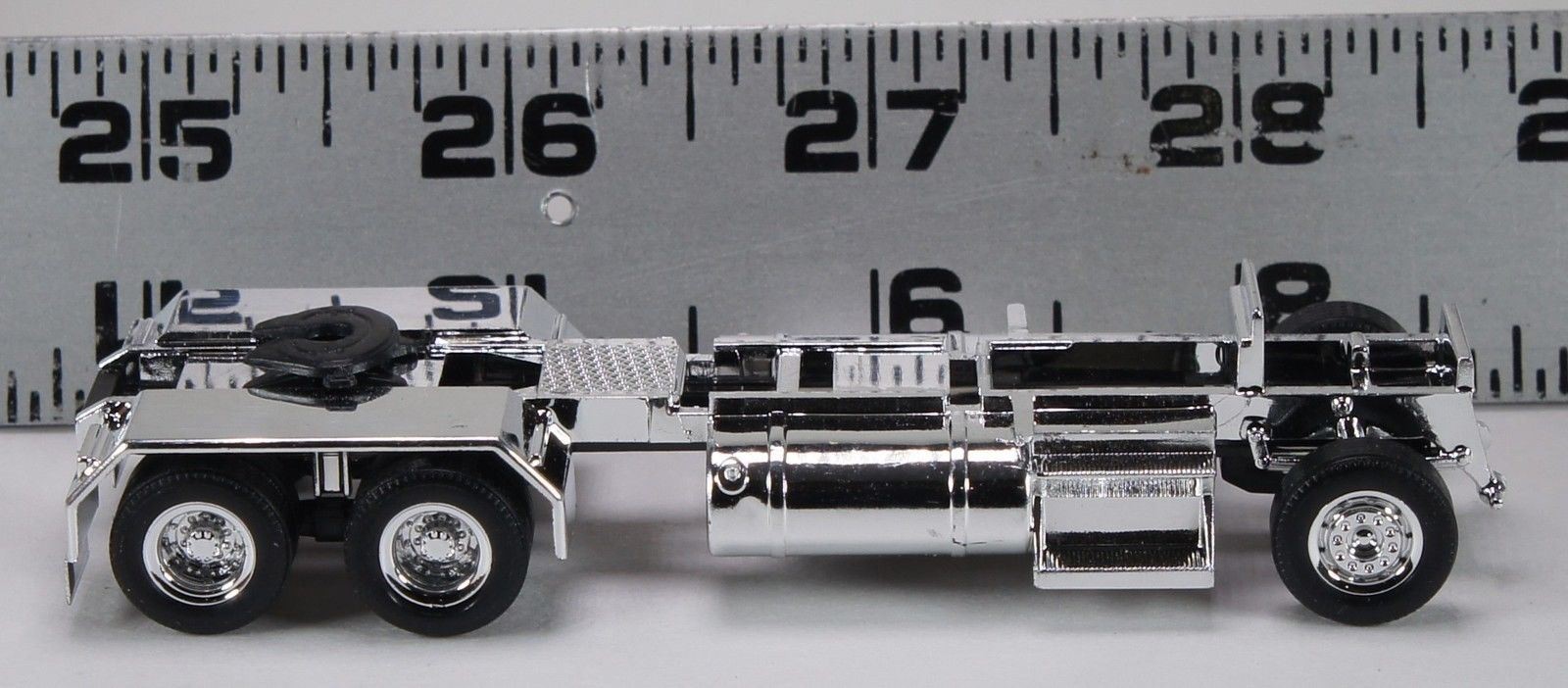 HO 1:87 Promotex # 5486 Long Chrome KW/Pete Truck Chassis KIT 3-1/2″ long