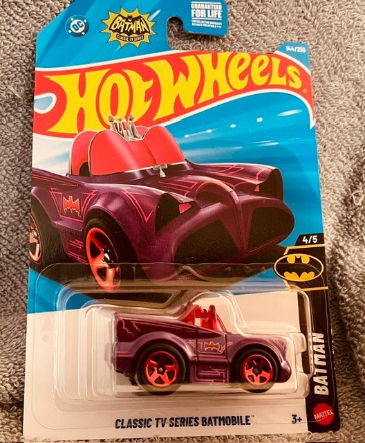 2026 Hot Wheels Classic TV Series Tooned Batmobile Purple