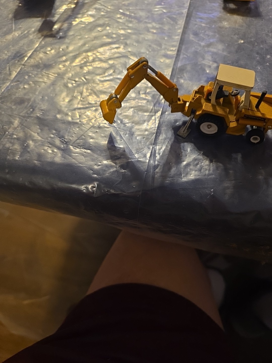 ERTL Lot of 4 Construction Vehicles + A Hot Wheels Bulldozer & Cat Truck Free Sh