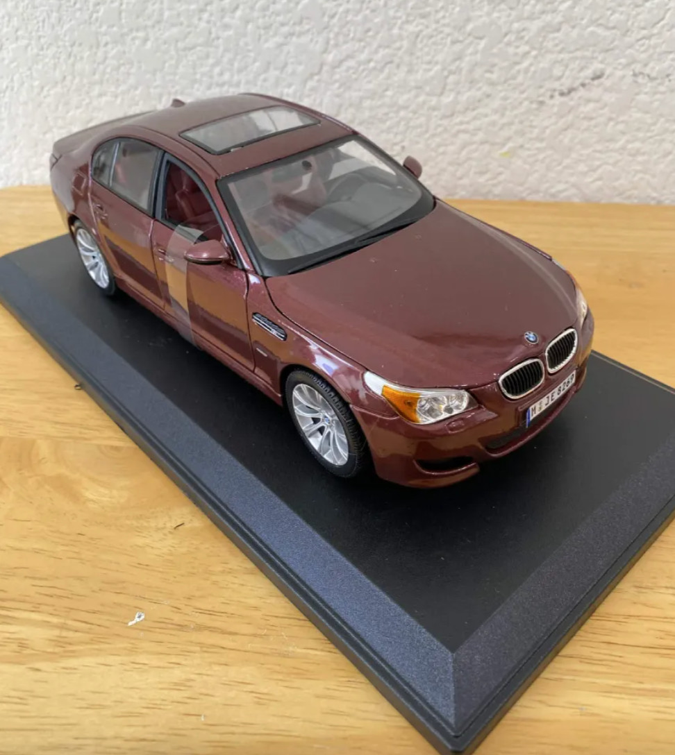 2010 BMW M5 Indianapolis Red Metallic 1/18 Maisto HTF Special Edition