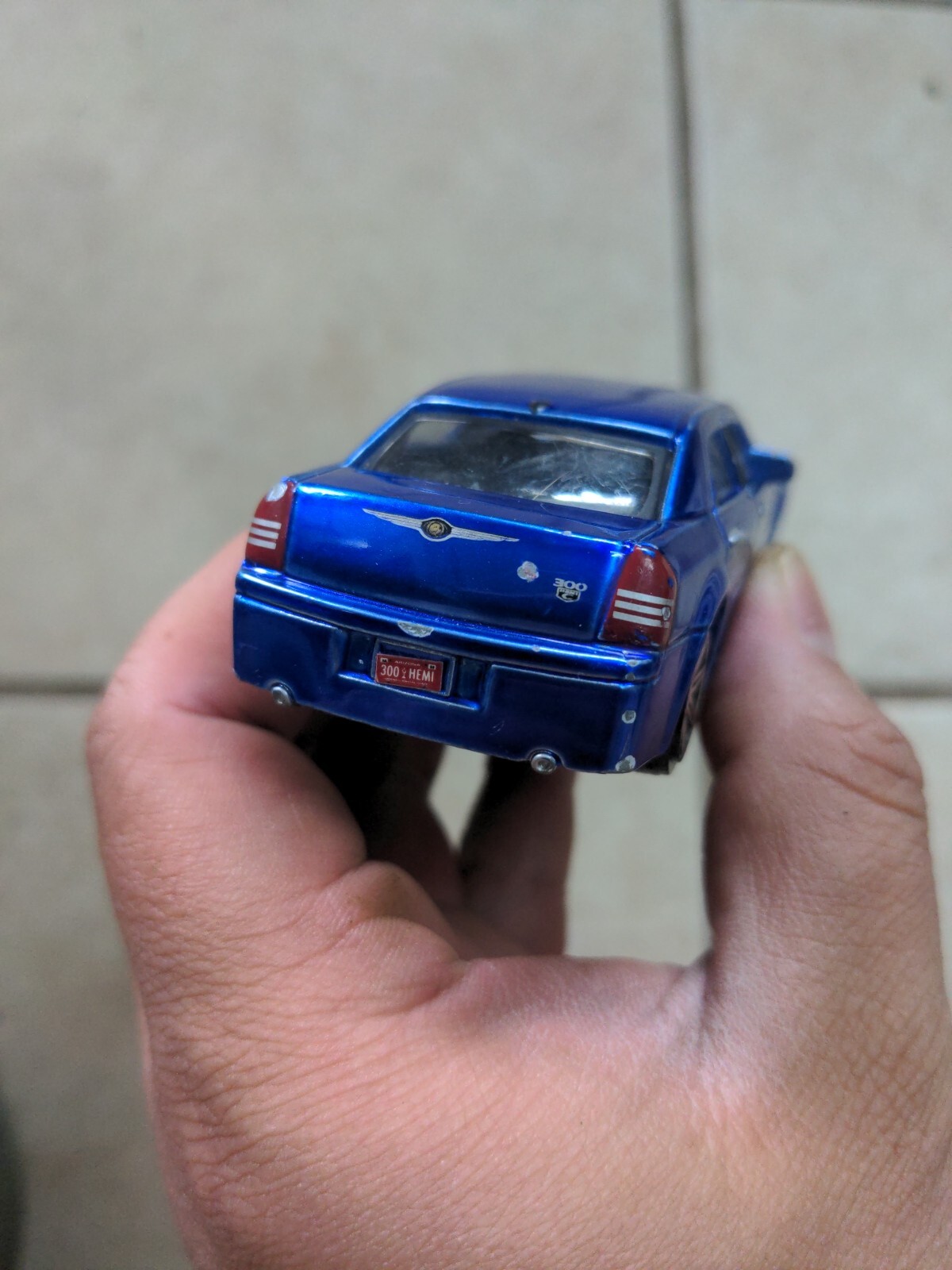 HTF Maisto 2005 Chrysler 300C Hemi 1:43 Scale DieCast Car Playerz Blue Chrome