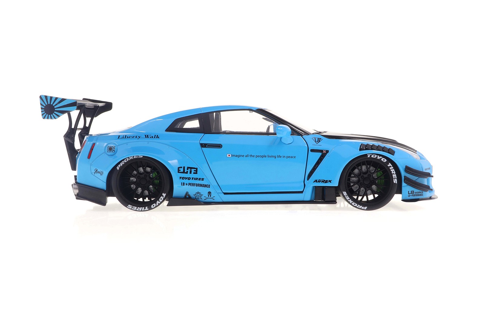 2023 NISSAN GT-R (R35) LIBERTY WALK BODY KIT 2.0 1/18 DIECAST SOLIDO S1805817