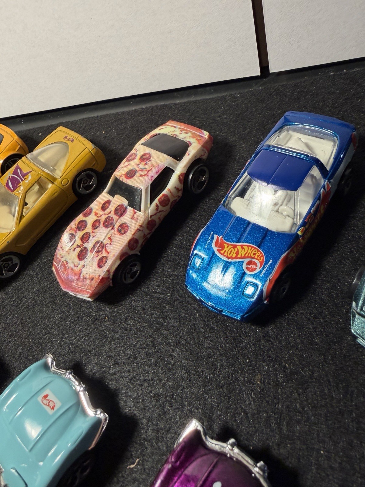 Hot Wheels LOT of 11 Corvette cars loose-all diff see photos please
