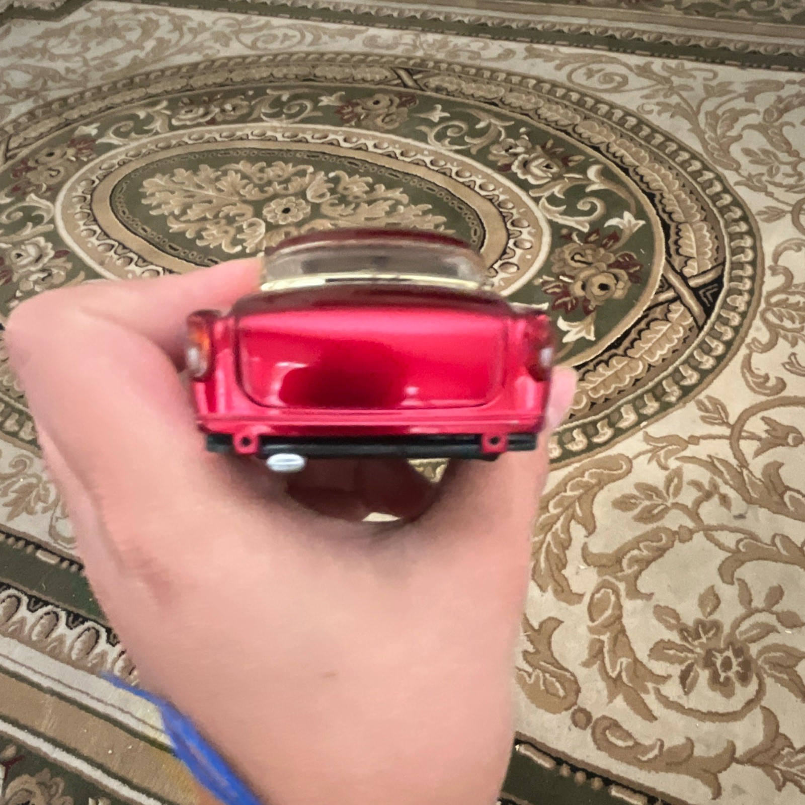2006 Malibu International Ltd Red/Gold Diecast Car w/ Opening Doors & Trunk