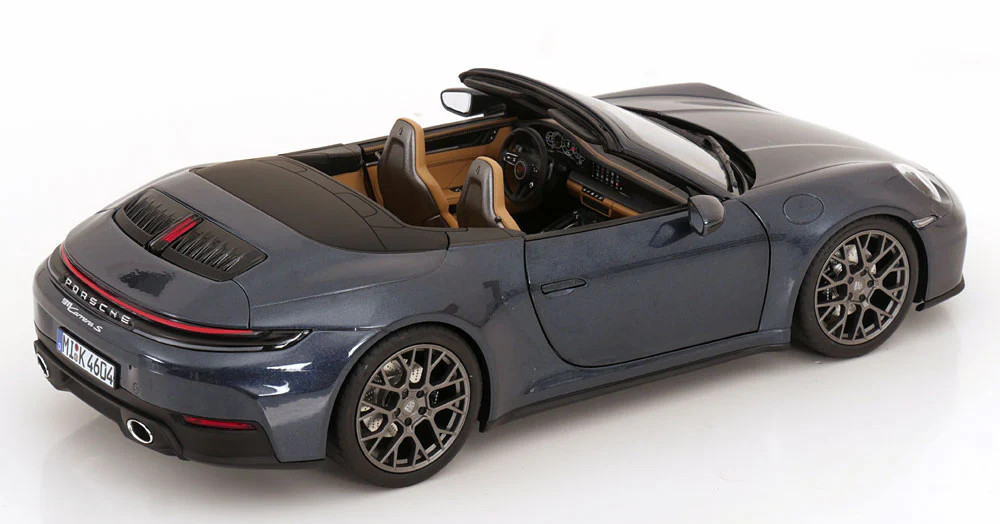 1:18 Porsche 911 (992) Carrera S Cabriolet 2024 — Blue Metallic — Norev 187180