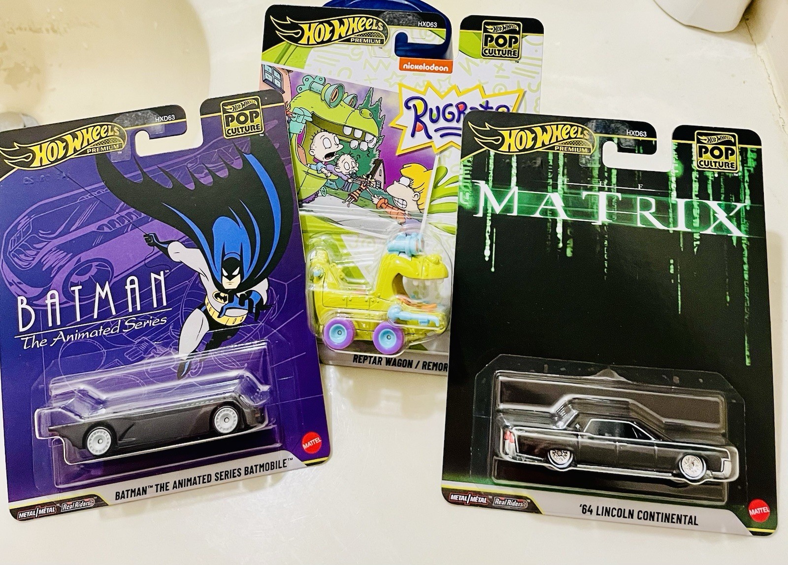 Hot Wheels Premium Pop Culture 3 cars Batman The Animated Series Rugrats,Matrix