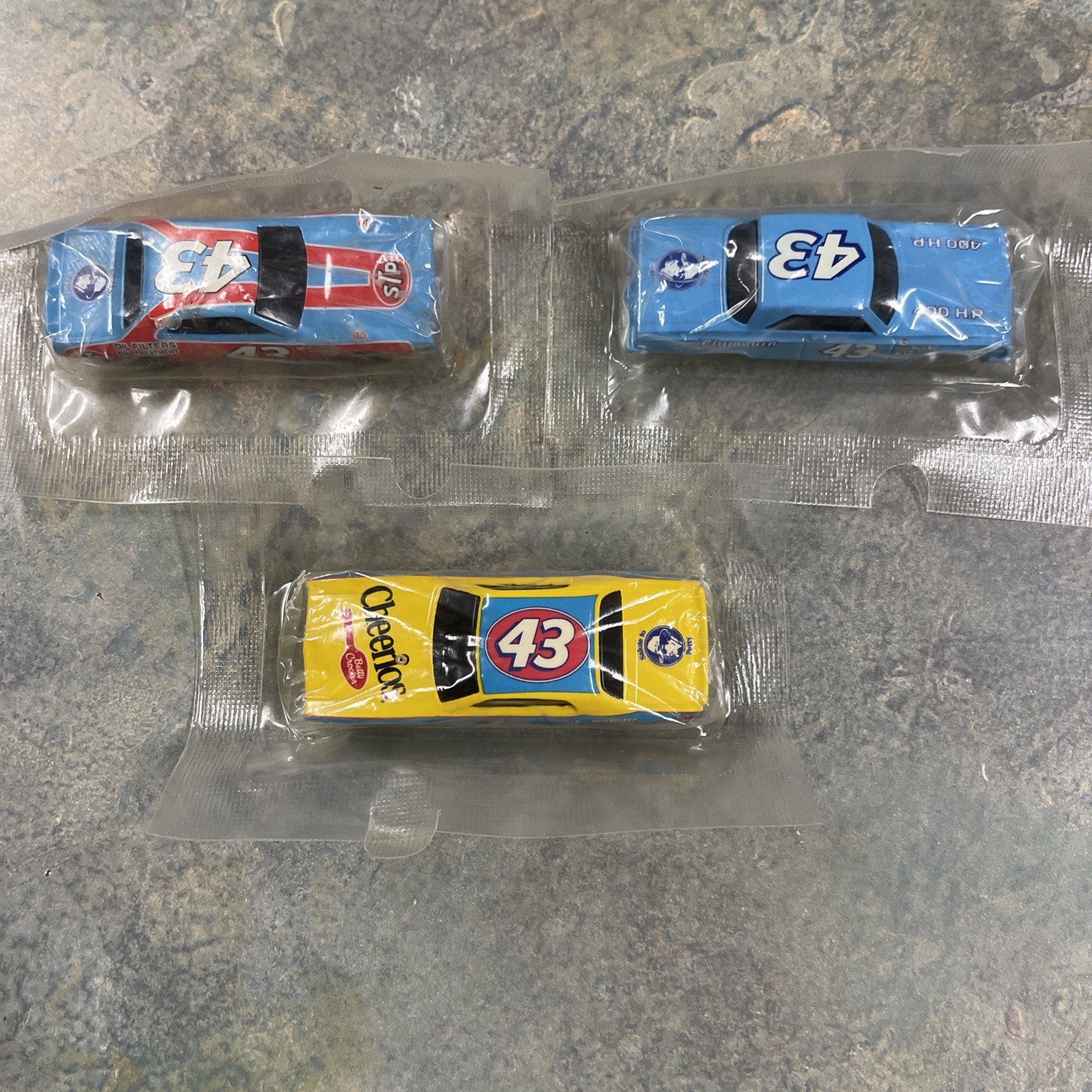 Hot Wheels ‘64 Plymouth Belvedere & Two 74 Dodge Chargers #43 Richard Petty NEW!