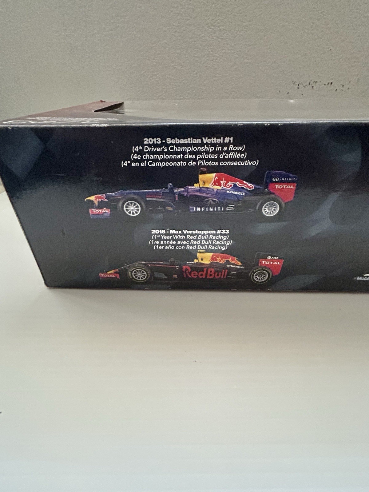 Burago Oracle Red Bull Racing Formula 1 1:43 Scale 6 cars