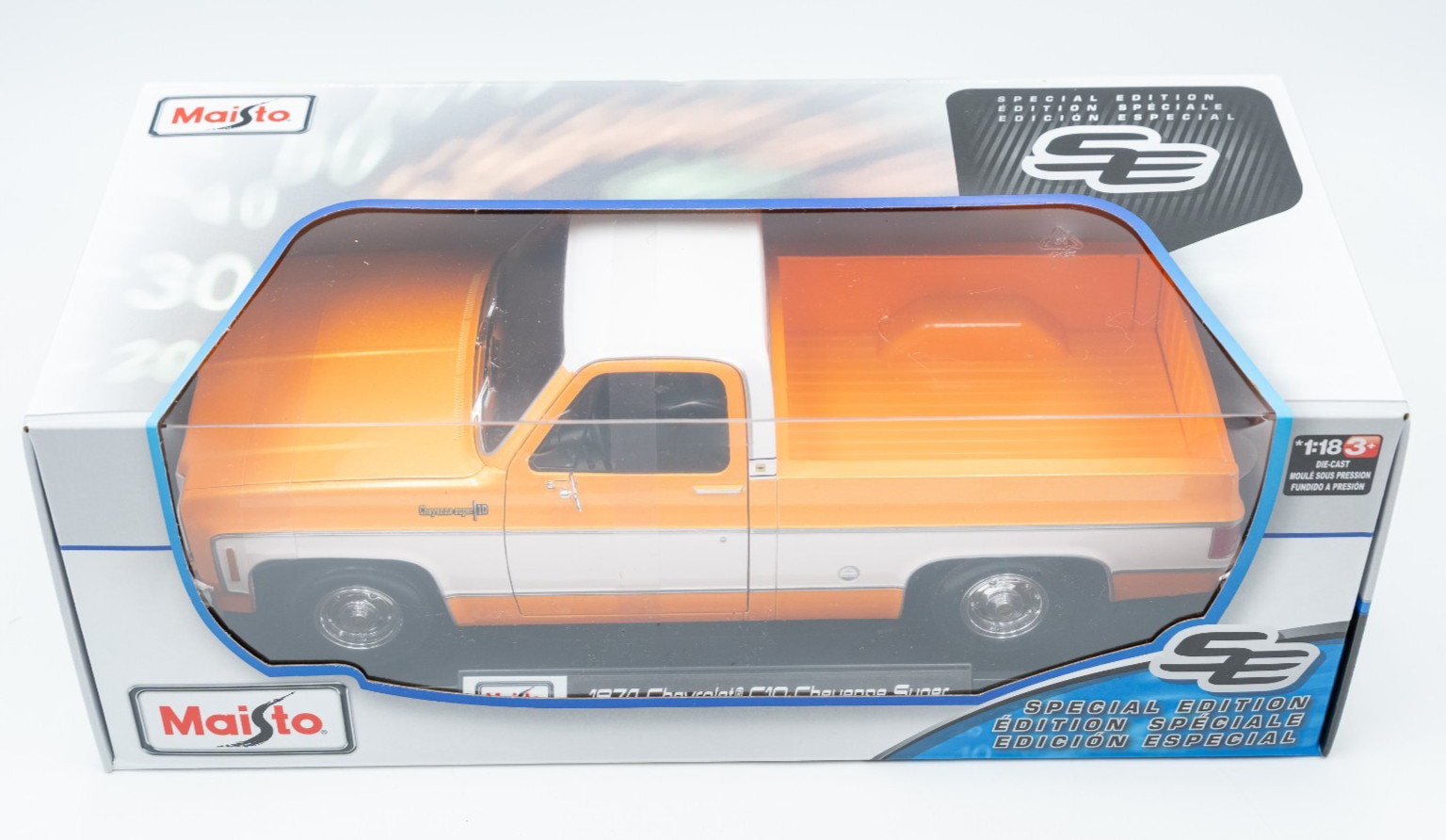 Maisto 1/18 Scale – 1974 Chevrolet C10 Cheyenne Super – Orange, White