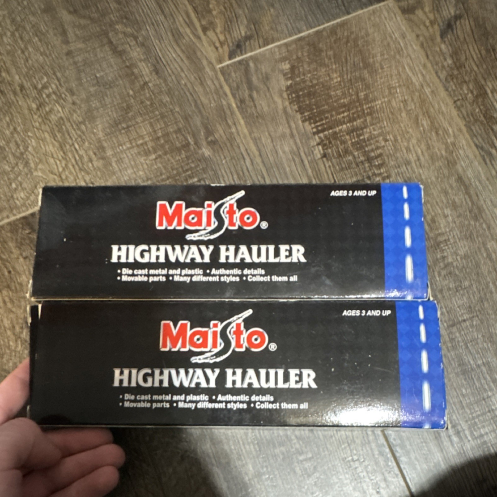 Maisto Highway Hauler Diecast Plastic Trucks Lot of 2 Ages 3 and Up 3-4 Years