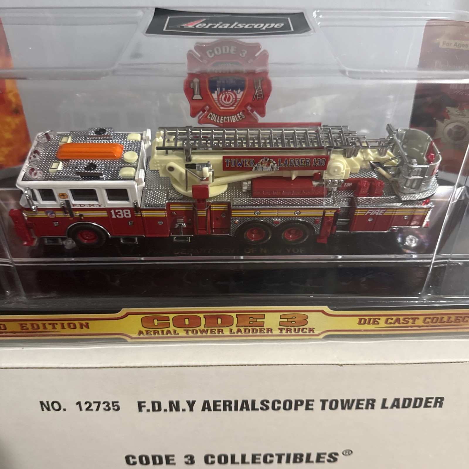 Code 3 Collectibles FDNY Aerialscope Tower Ladder 138 #12735 1/64 Fire Truck New