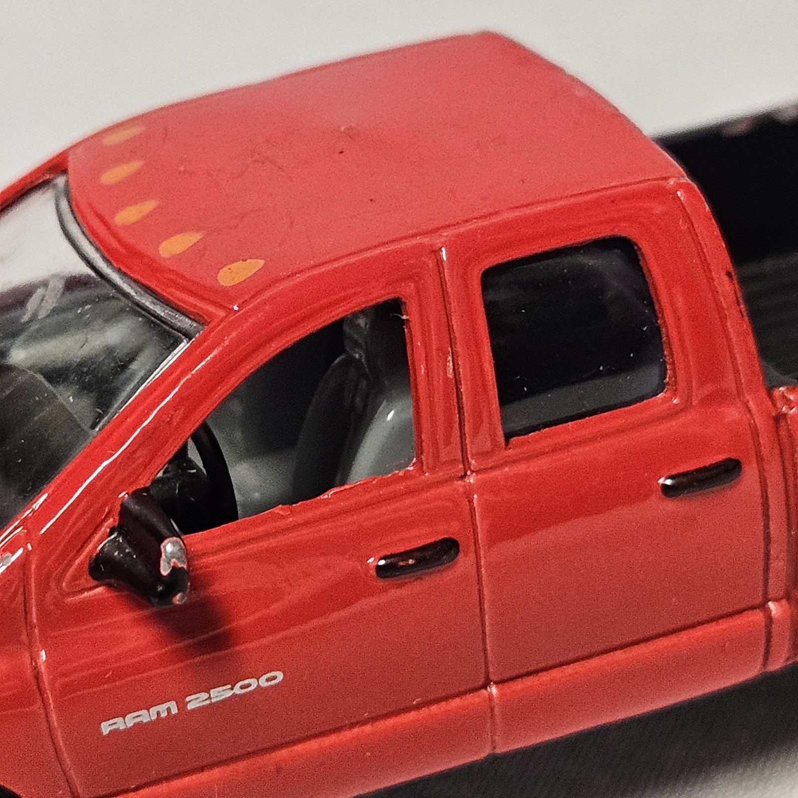Dodge RAM 2500 Red 2002 – 2005 ERTL Die Cast Chrysler Group Truck RC2