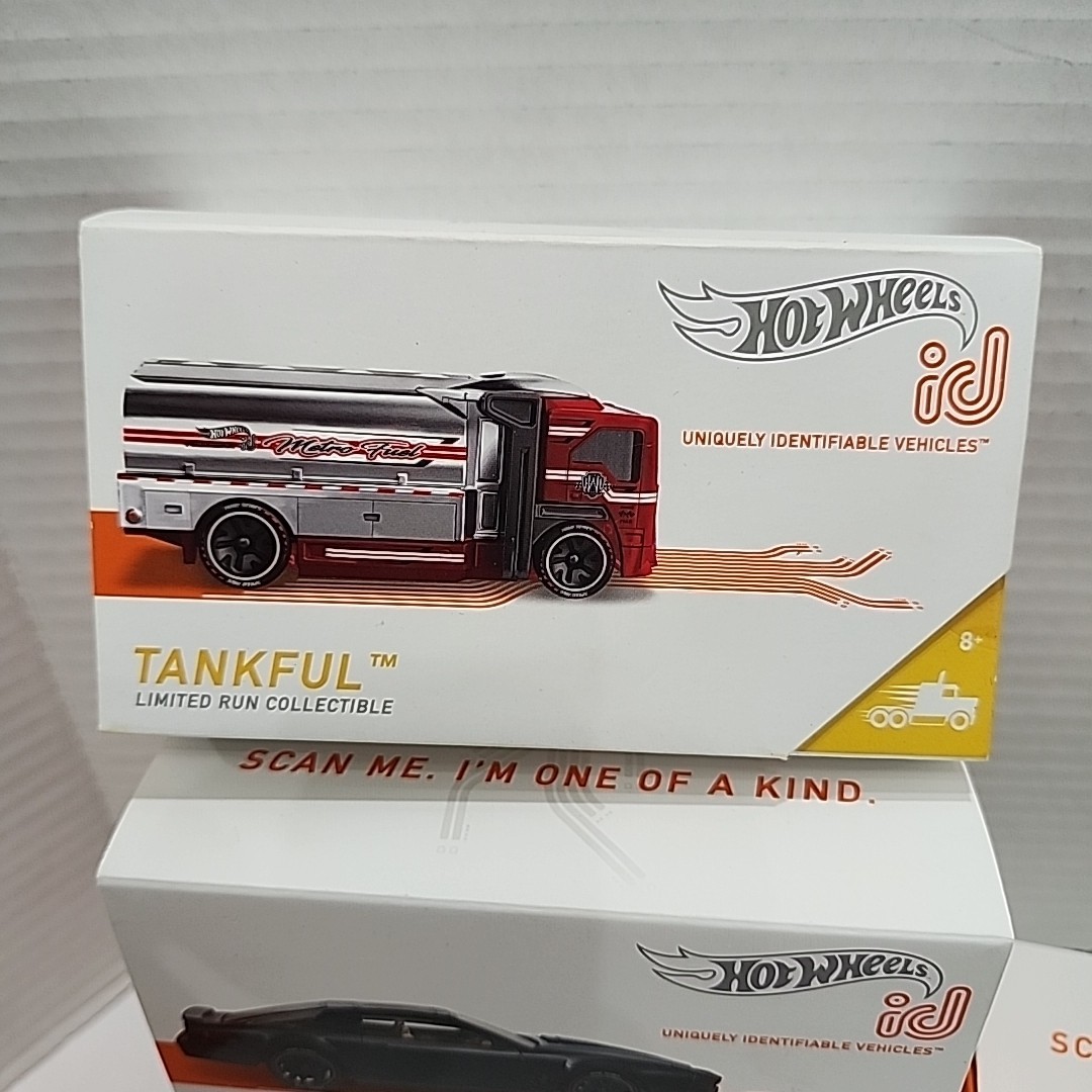Hot Wheels id Limited Run Collectibles Back To The FUTURE MYSTERY MACHINE 89 BAT