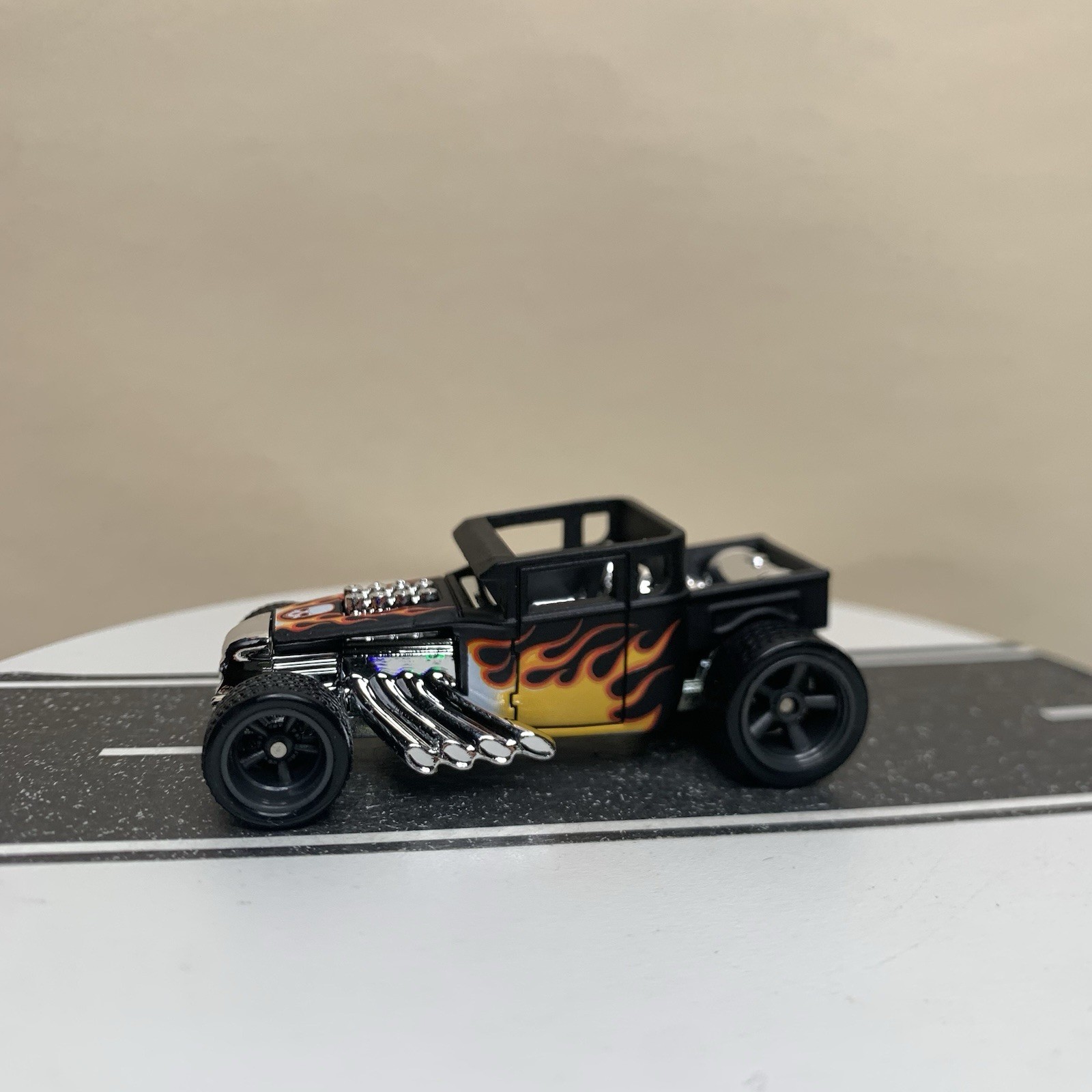 2020 Hot Wheels Premium Boulevard Bone Shaker Matte Black w/Flames & RR 1:64 NM