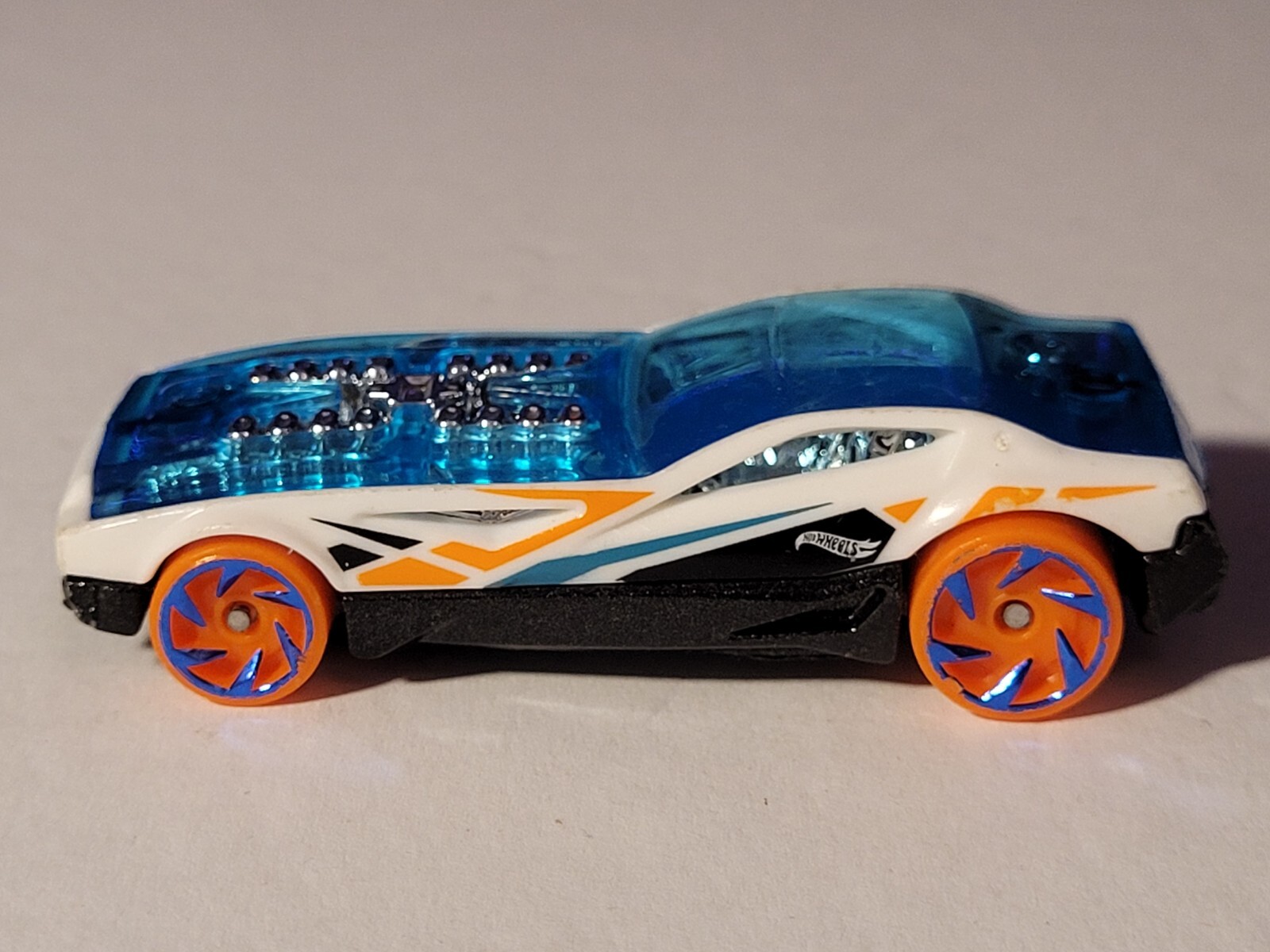 Rare 2009 Hot Wheels Bye Focal II Clear Blue/White Die-Cast 1:64 Concept Car