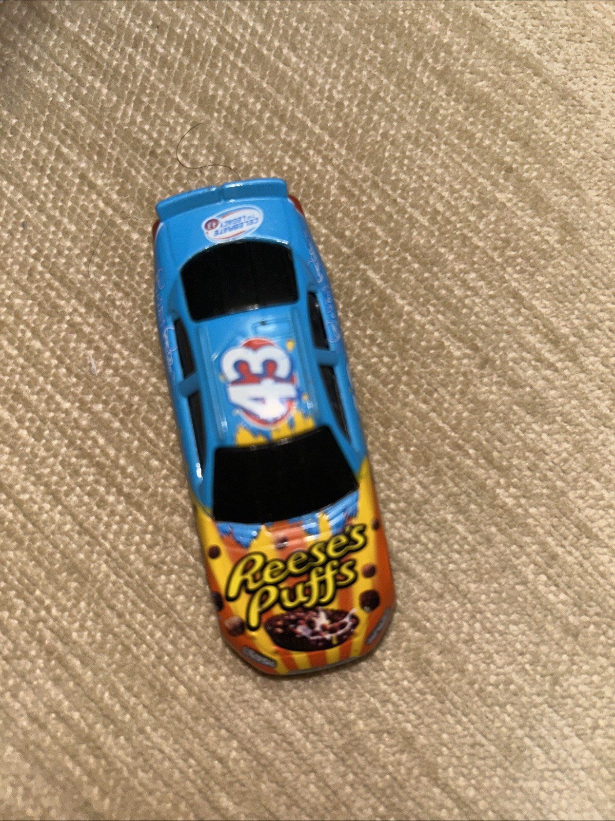Richard Petty NASCAR 2008 Reese’s Puffs #43 Cereal Promo Diecast Race Car Loose