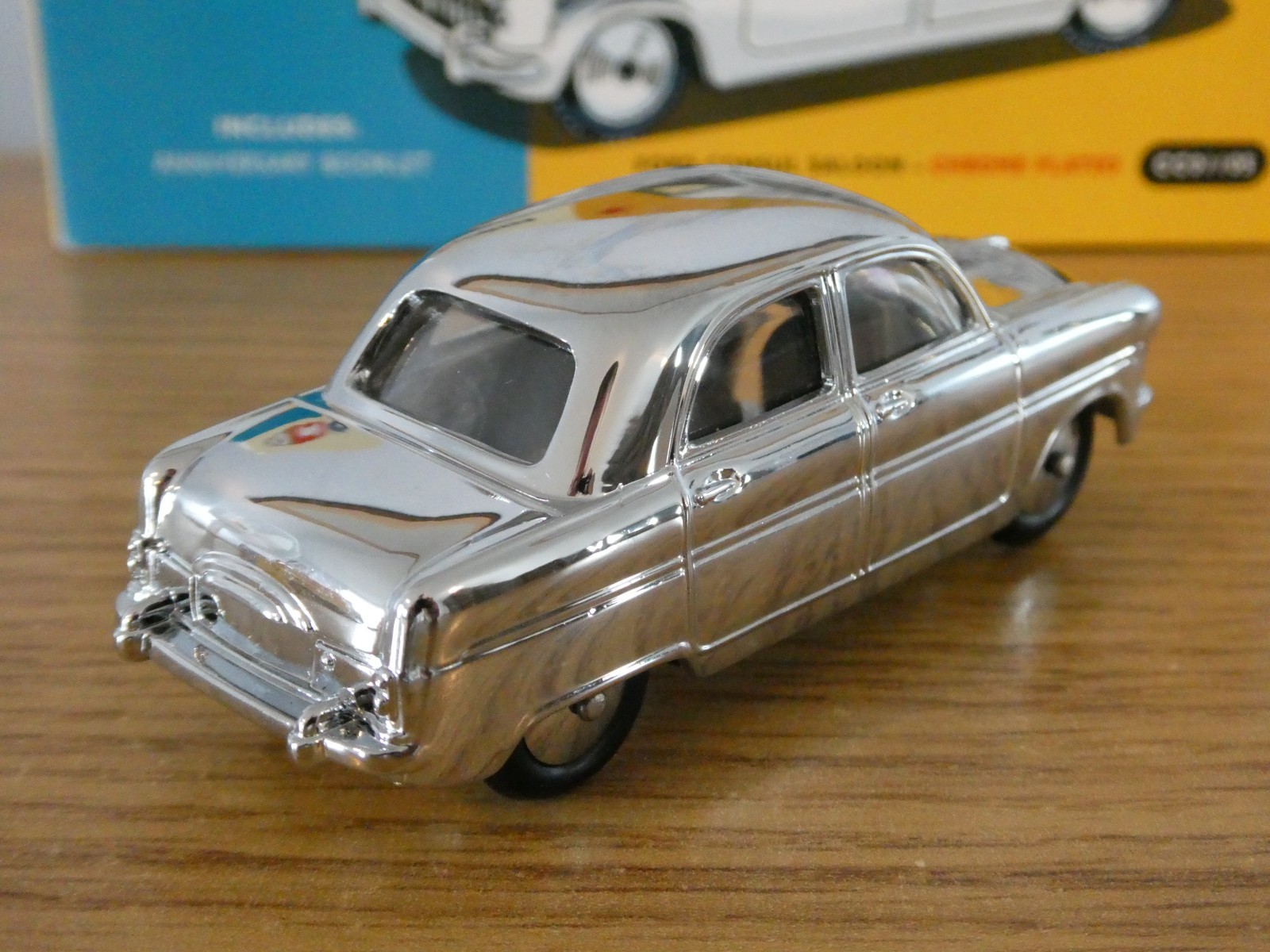 CORGI TOYS 50TH ANNIVERSARY FORD CONSUL SALOON CHROME CAR MODEL CC01105 1:46