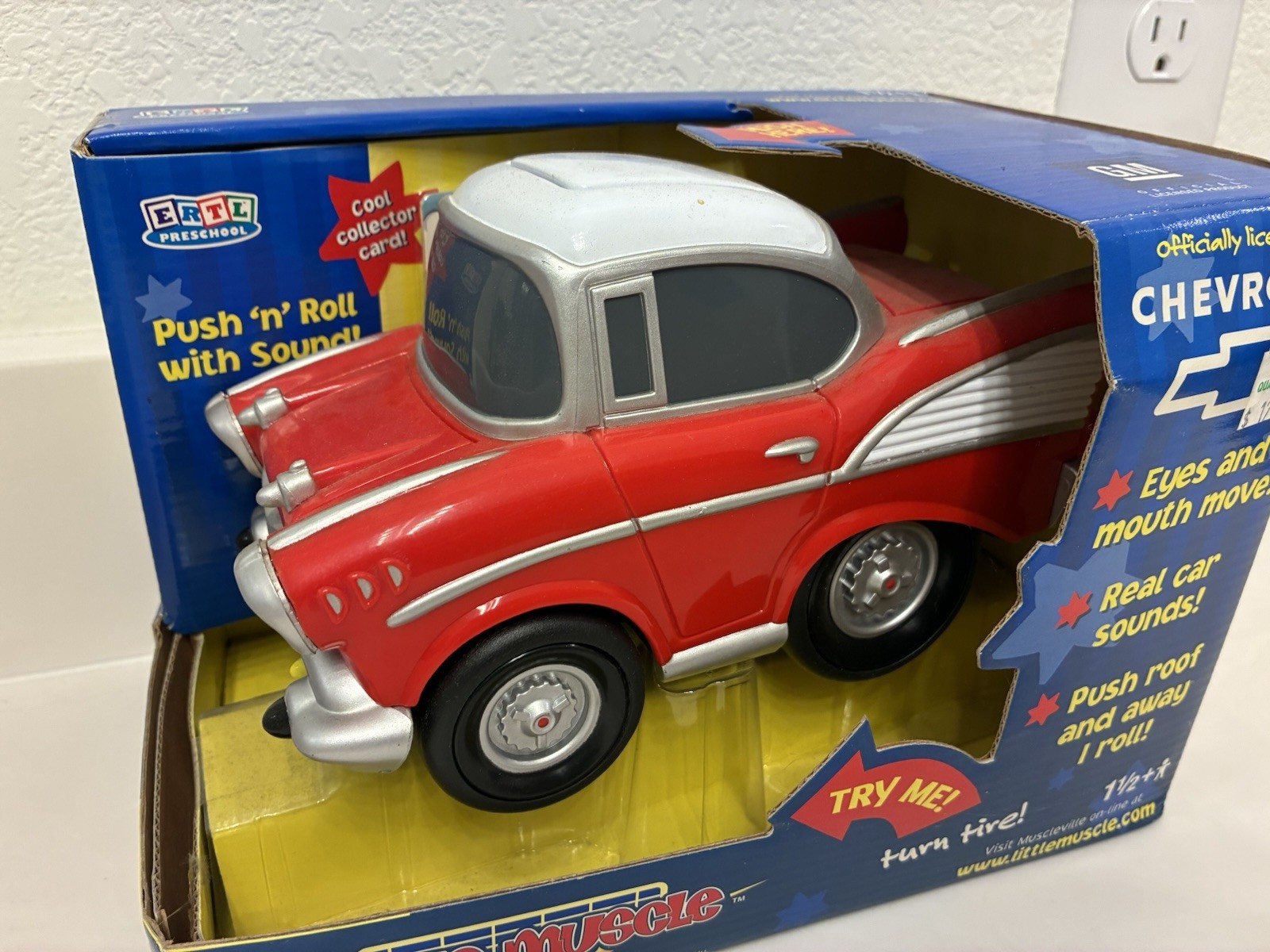 Ertl Preschool Little Muscle Push ‘N Roll Revie & Kevin Red 1957 Chevy Bel Air