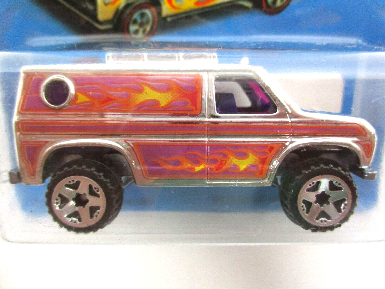 HOT WHEELS – SUPER CHROMES – BAJA BREAKER LIFTED 4X4 FORD VAN – 1/64