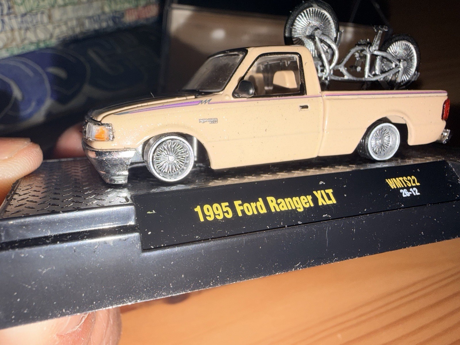 M2 Machines 1995 Ford Ranger XLT Tan Limited Edition Wheel Swapped With Bike