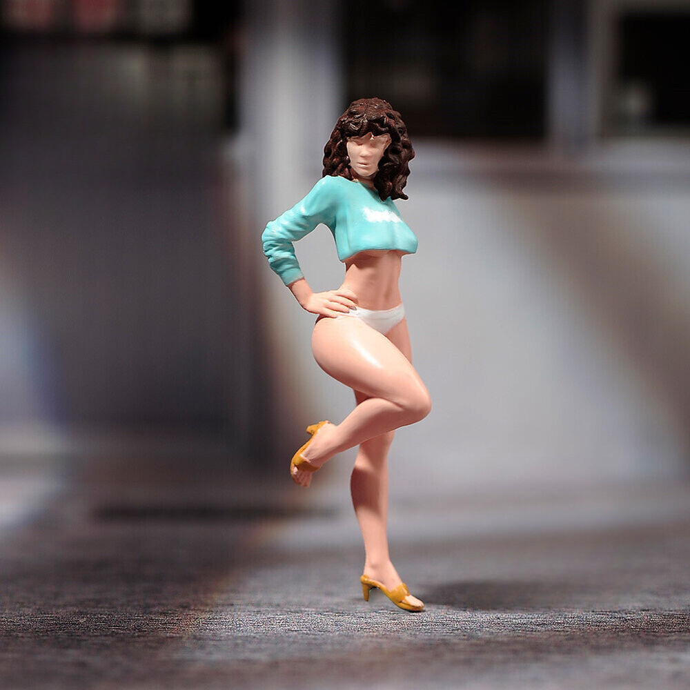 1/64 Lean Car Beauty Girl Scene Miniature Figure For Cars Vehicles Model