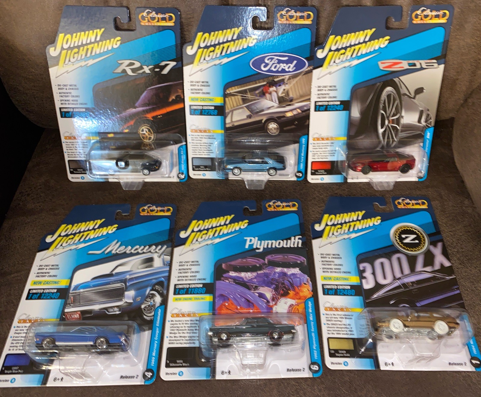 (6) JOHNNY LIGHTNING ‘82 MAZDA ‘84 Nissan ‘86 Ford 1:64 SCALE CLASSIC GOLD *read