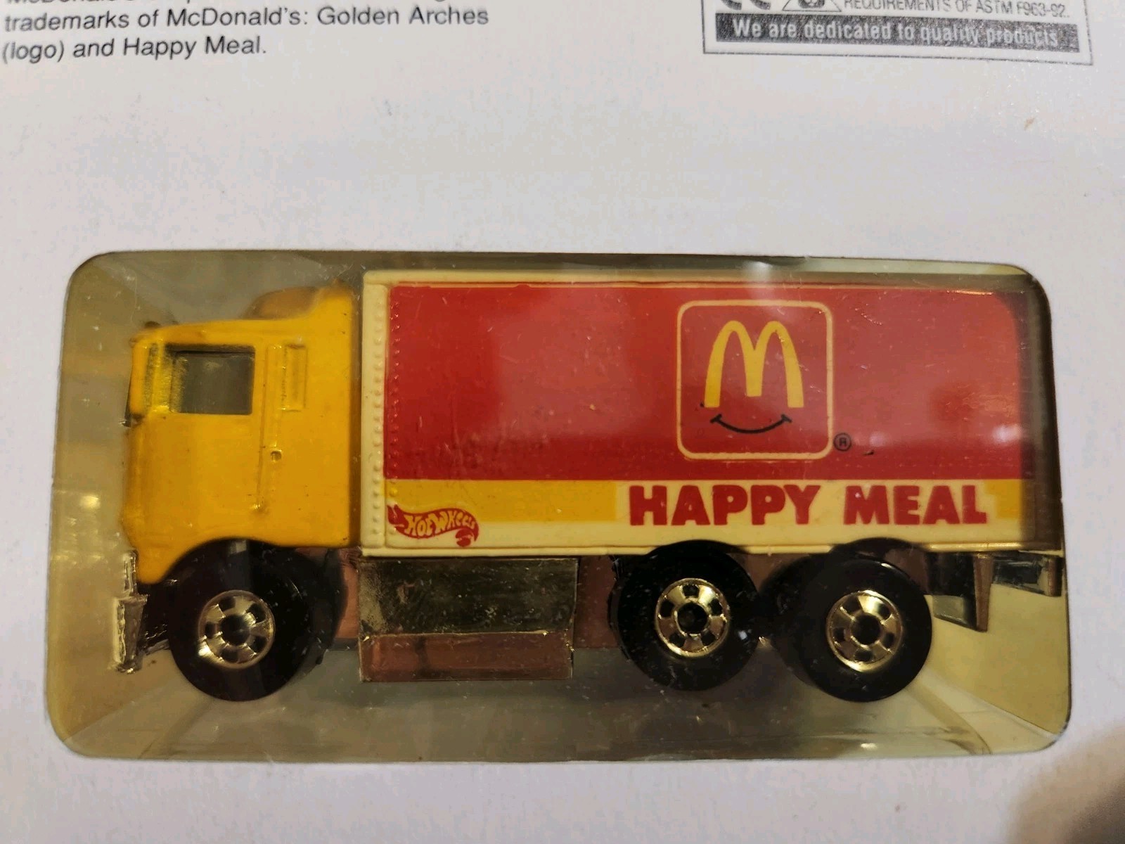 Hot Wheels Limited Edition 7000 McDonald’s Happy Meal Hauler 1:64