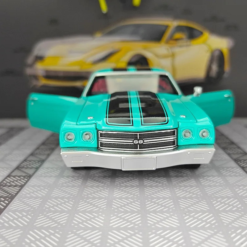 1:24 Chevrolet Chevelle SS 454 1970 Alloy Super Sports Car Model Metal Muscle Ra
