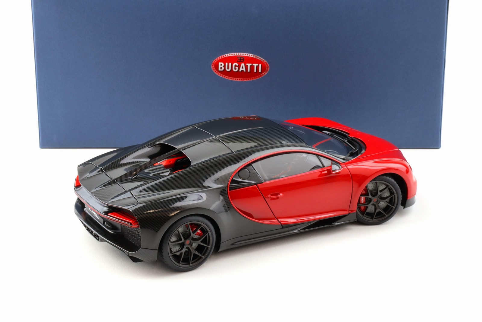 AUTOart Bugatti Chiron Sport 2019 1:18 Italian Red Composite Model 70996