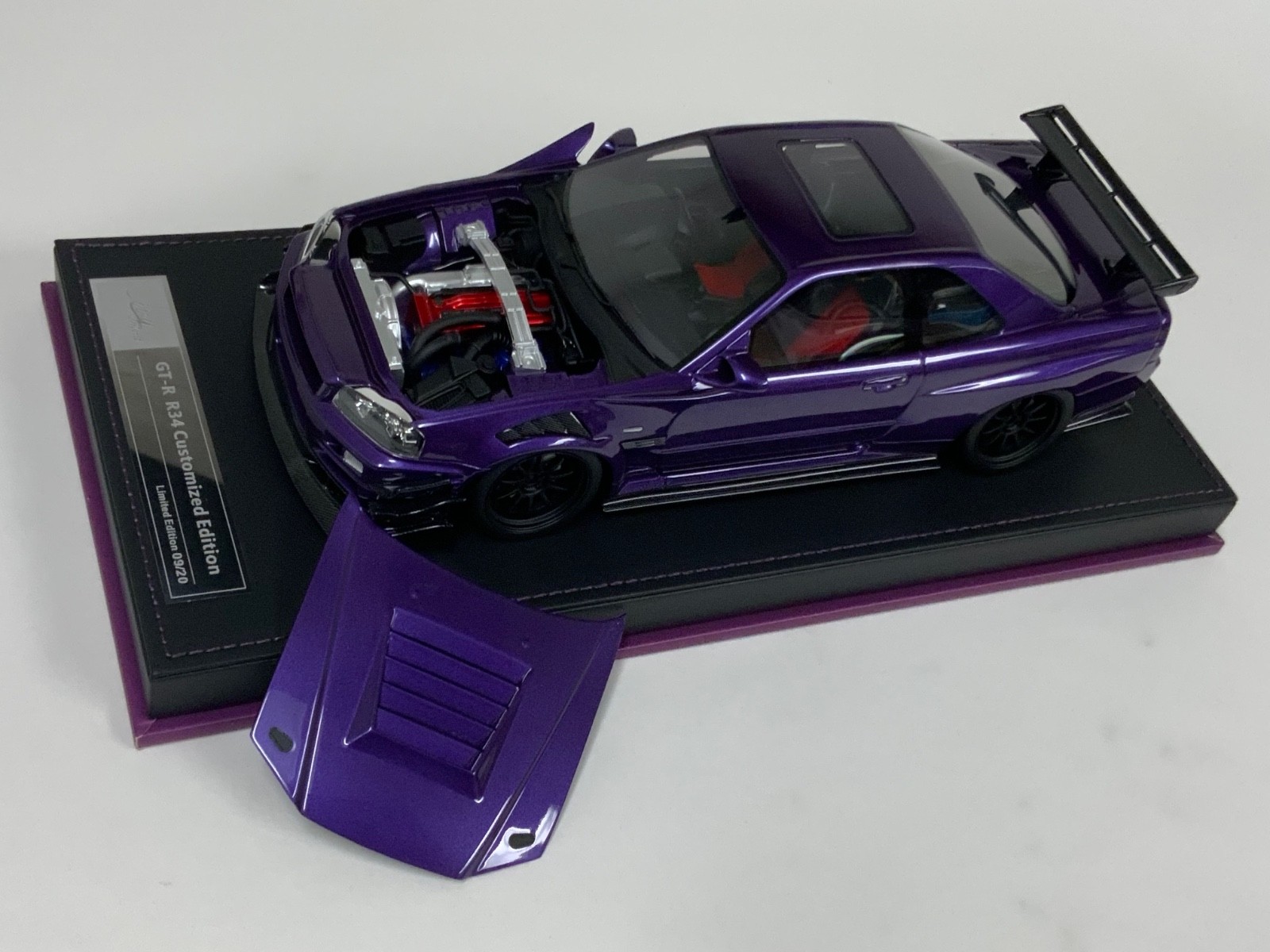 1/18 IVY Nissan R34 customized with Full Engine Purple leather base 20 pieces