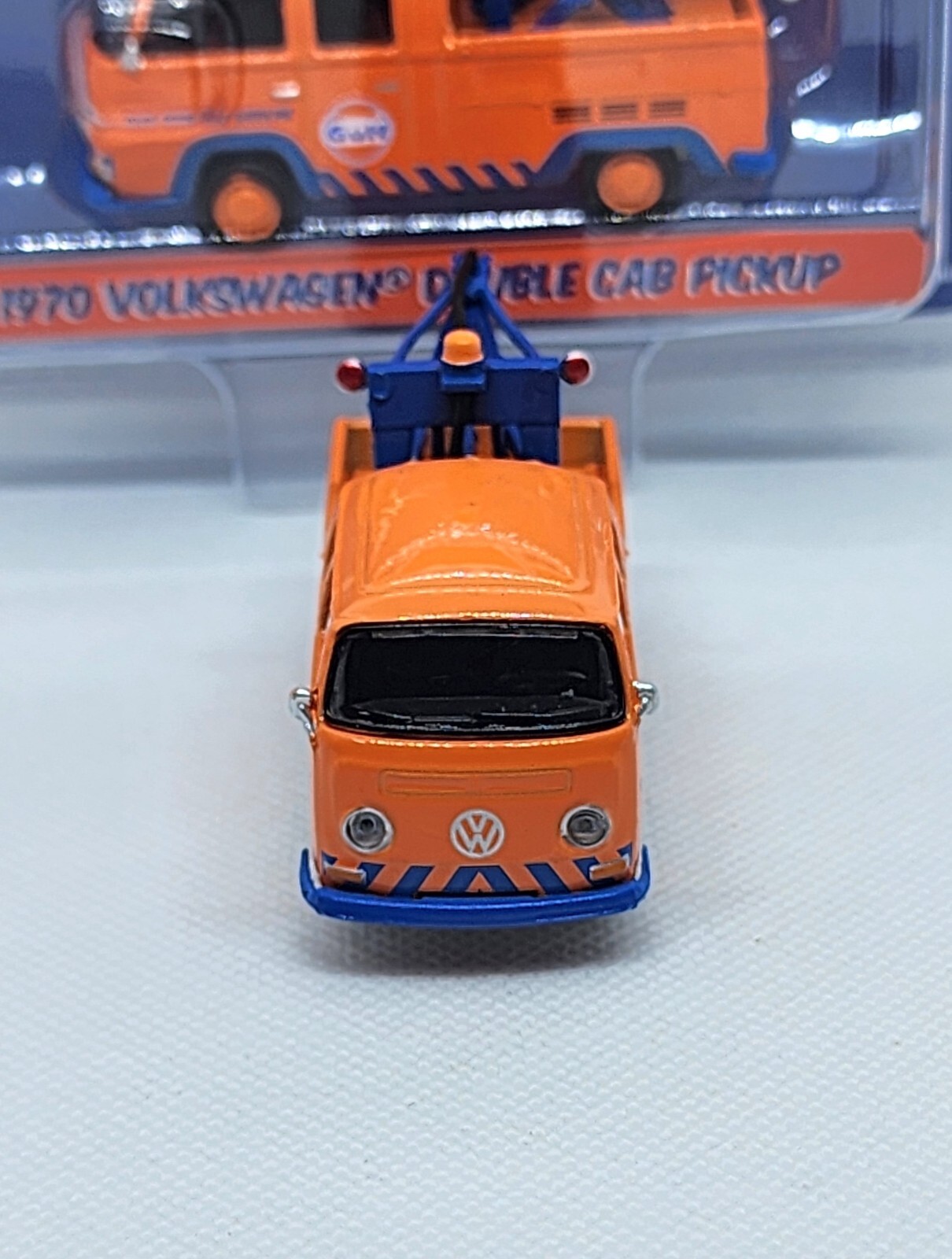 GREENLIGHT HOBBY EXCLUSIVE GULF OIL 1970 VOLKSWAGEN DOUBLE CAB TOW TRUCK!!!