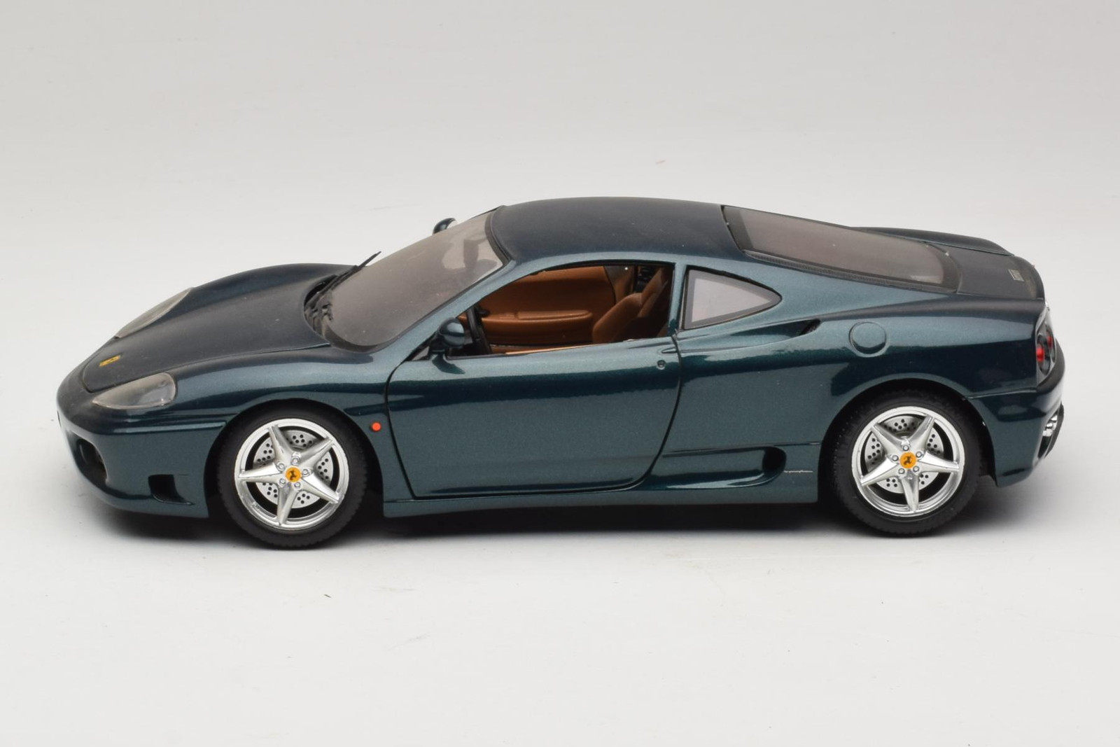 3358-G2 Ferrari 360 Modena Dark Green Metallic BBurago 1/18