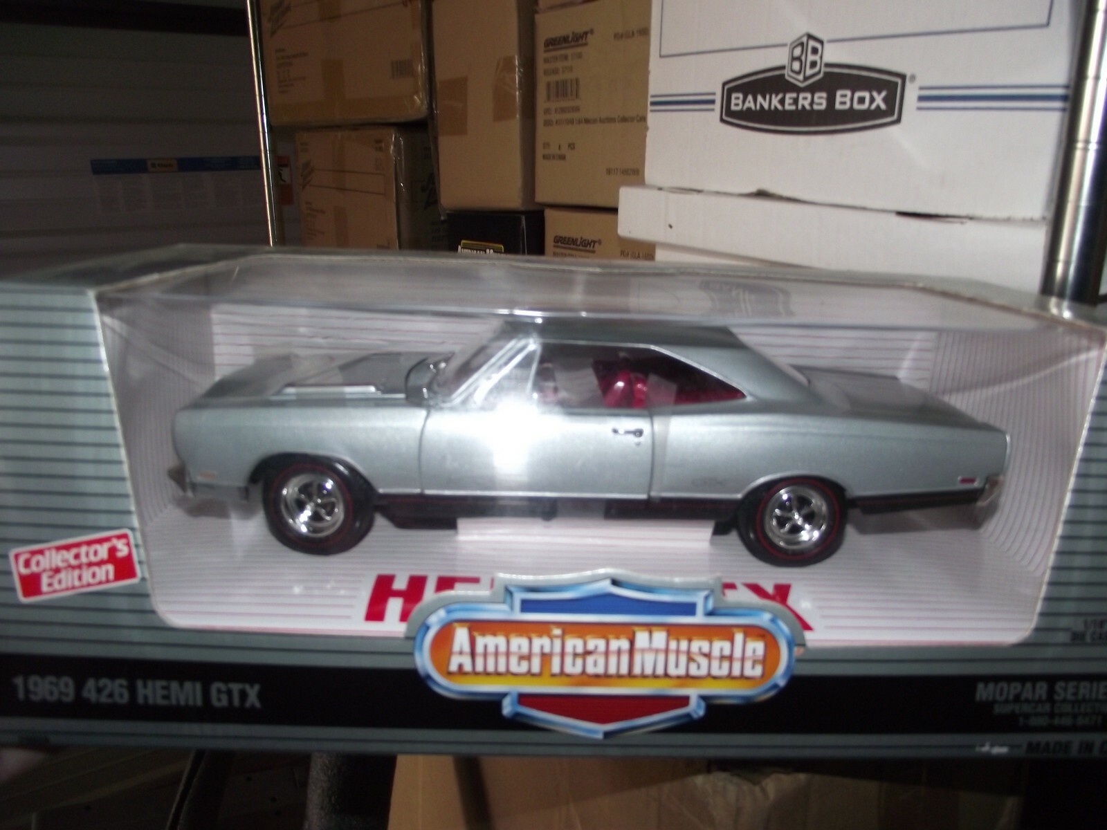 Ertl 1/18 supercars 1969 Plymouth GTX hard top 426 hemi silver NIB