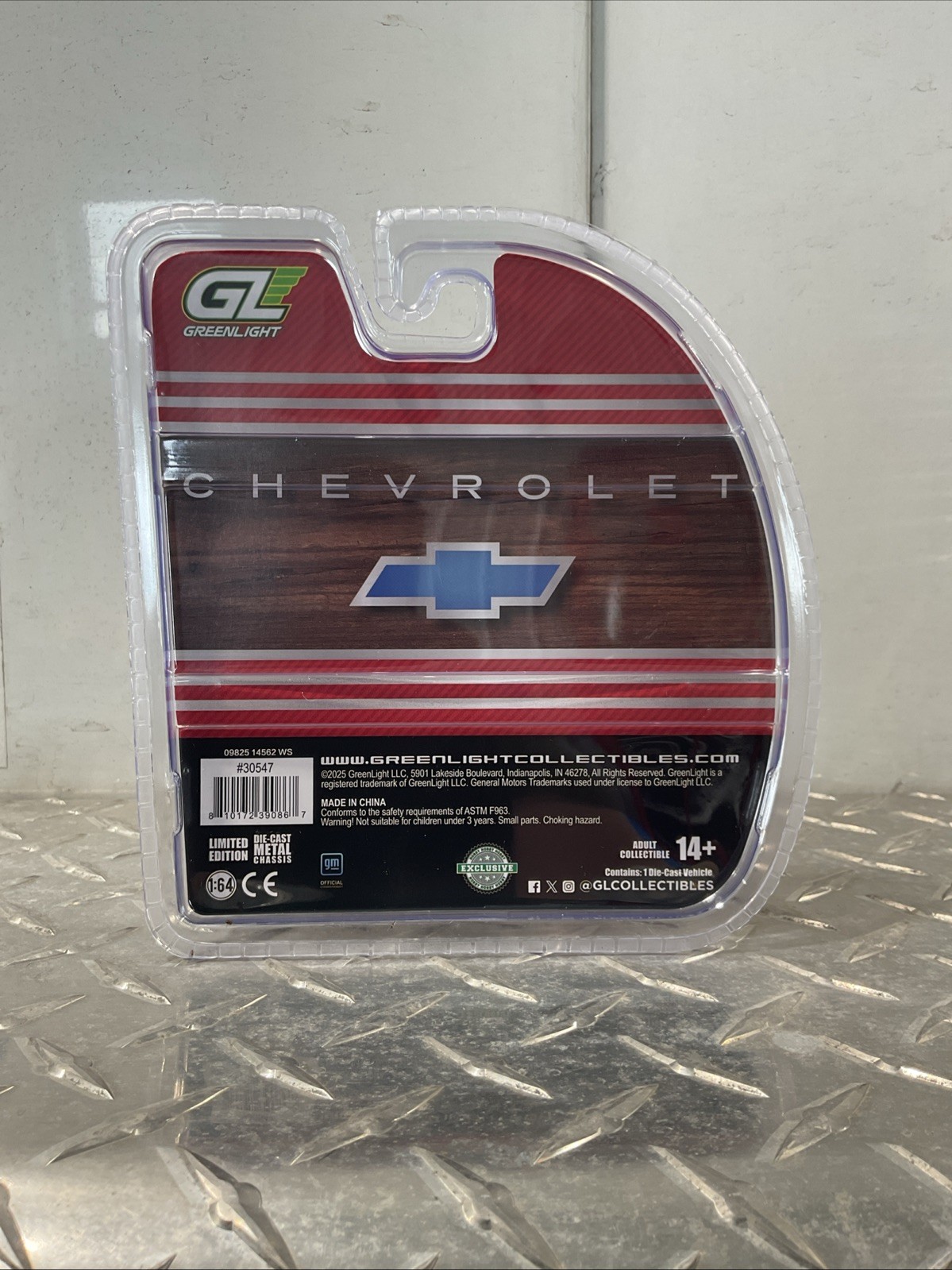 Greenlight Hobby Exclusive 1:64 – 1972 Chevrolet Cheyenne C10 Ruby Red
