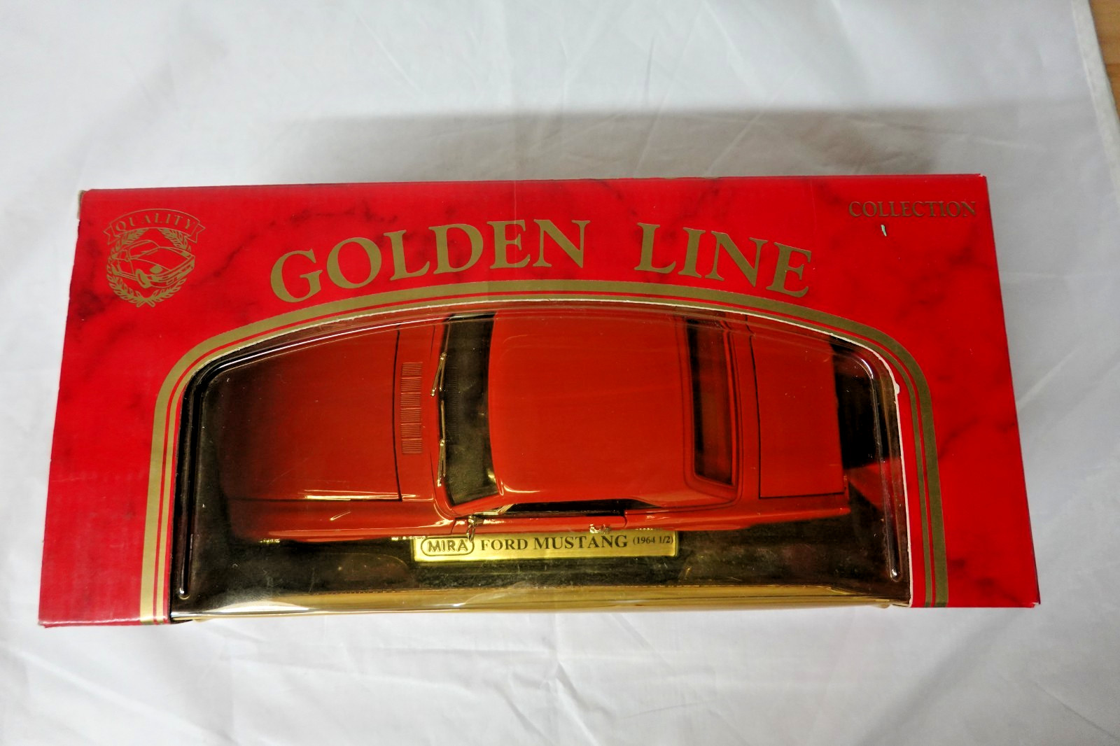Mira 6126 1964 1/2 Red Ford Mustang Hardtop Golden Line 1:18
