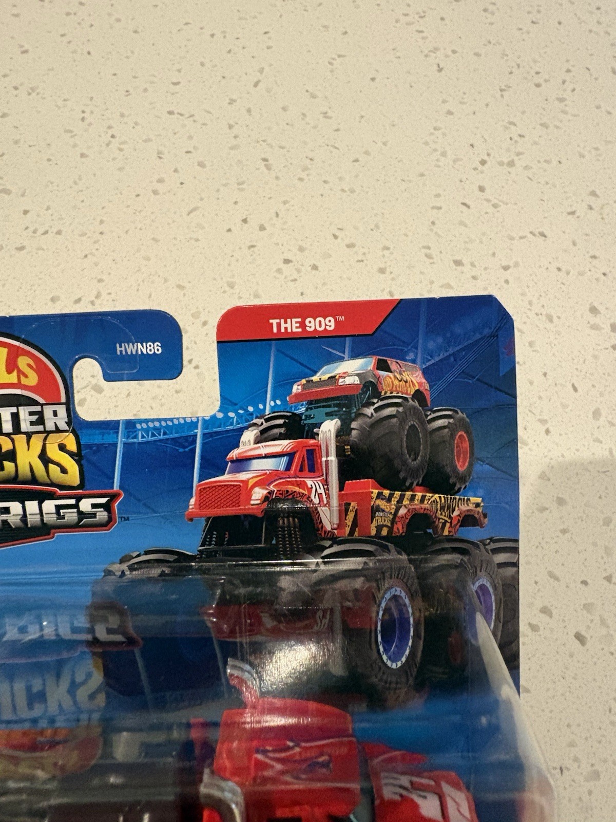 Hot Wheels Monster Trucks Big Rigs The 909 1/64 Truck Red Version New in Package