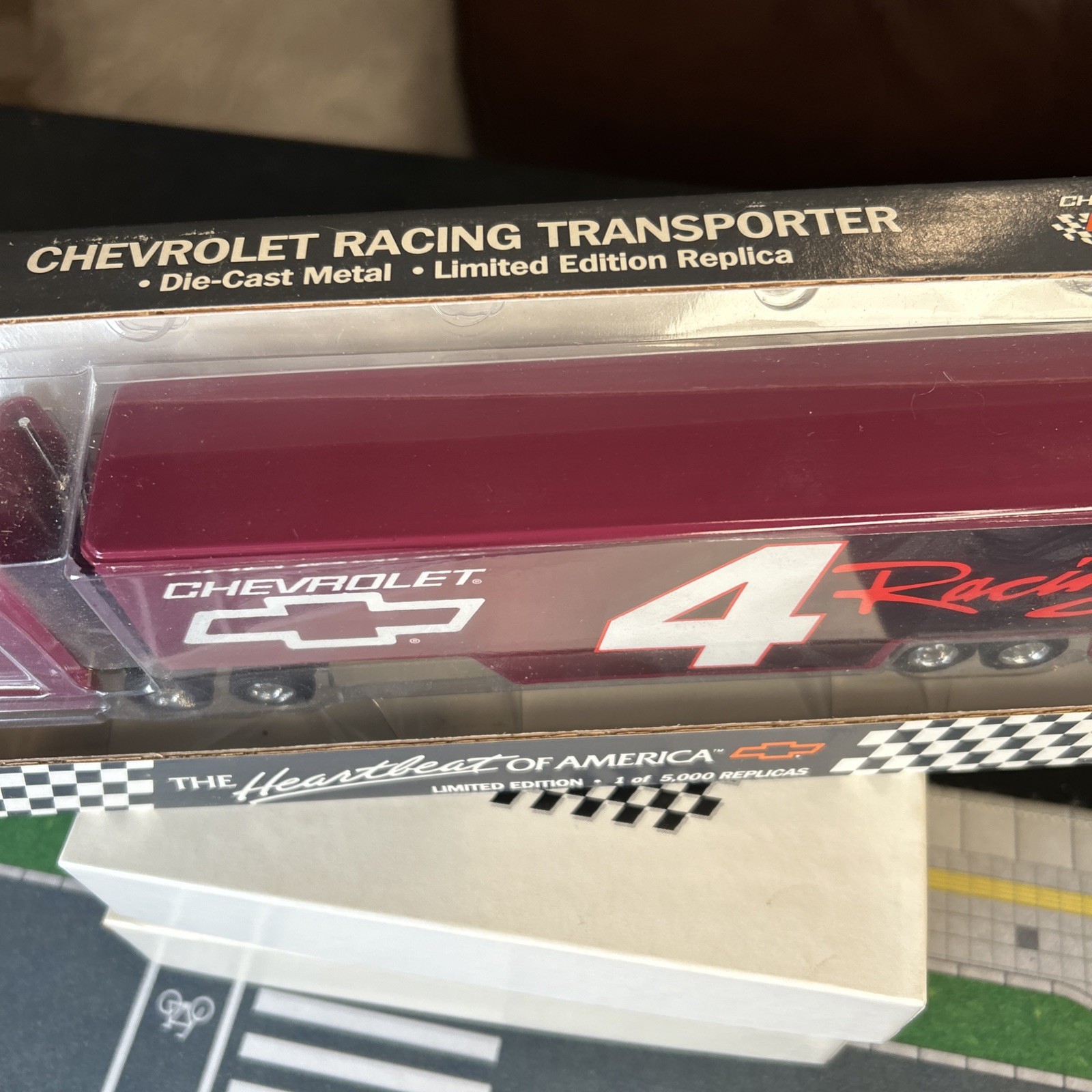 Ertl T097 1994 1/64 SPORTS IMAGE #4 HEARTBEAT of AMERICA CHEVY Transporter 5,000