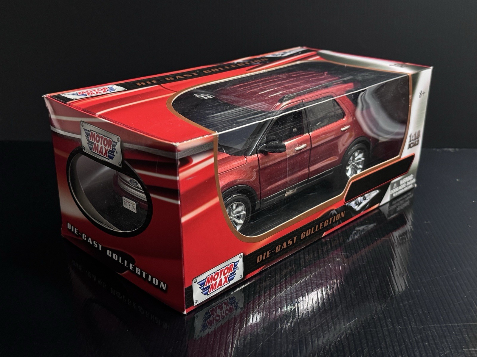 2015 Ford Explorer XLT Red Metallic 1/18 Motormax HTF Us Seller !