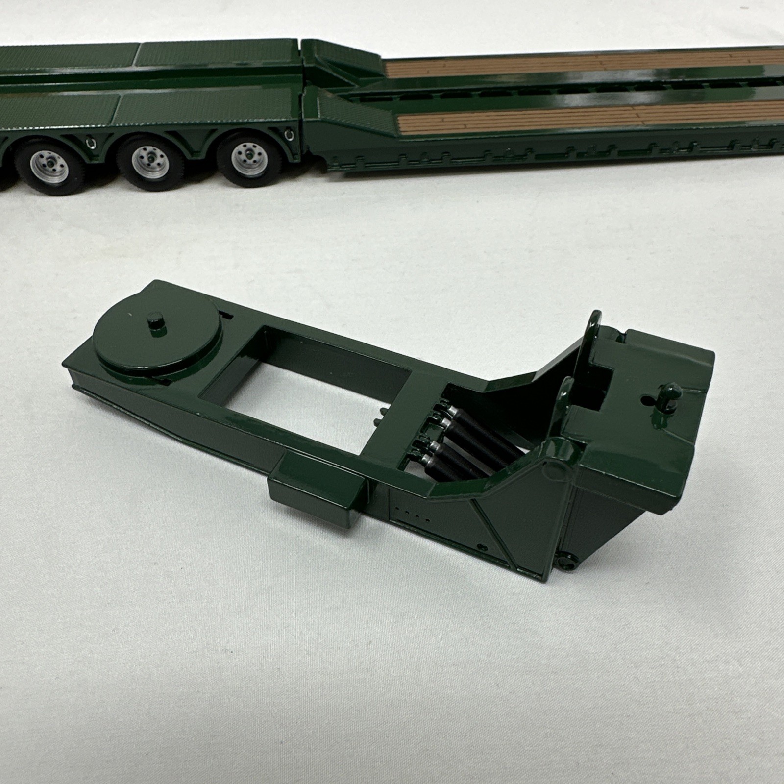 CORGI CLASSICS EDDIE STOBART SCANIA 4 SERIES LOW LOADER TRUCK MODEL CC12203 1:50