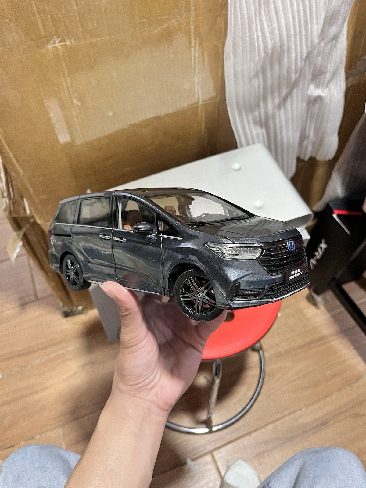 1:18 Scale Honda Odyssey Absolute EX Black Edition Blue Diecast Model W/ Base