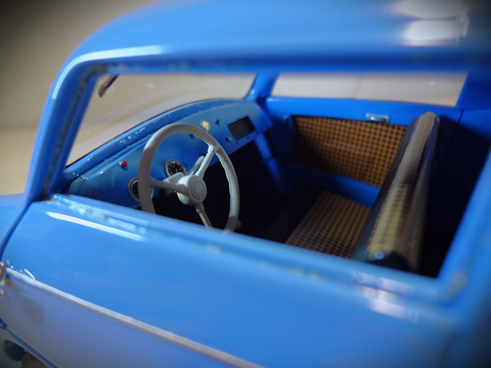 DNA Collectibles 1:18 – Modelauto – Fuldamobil S6 – Limited Edition of 320 pcs.