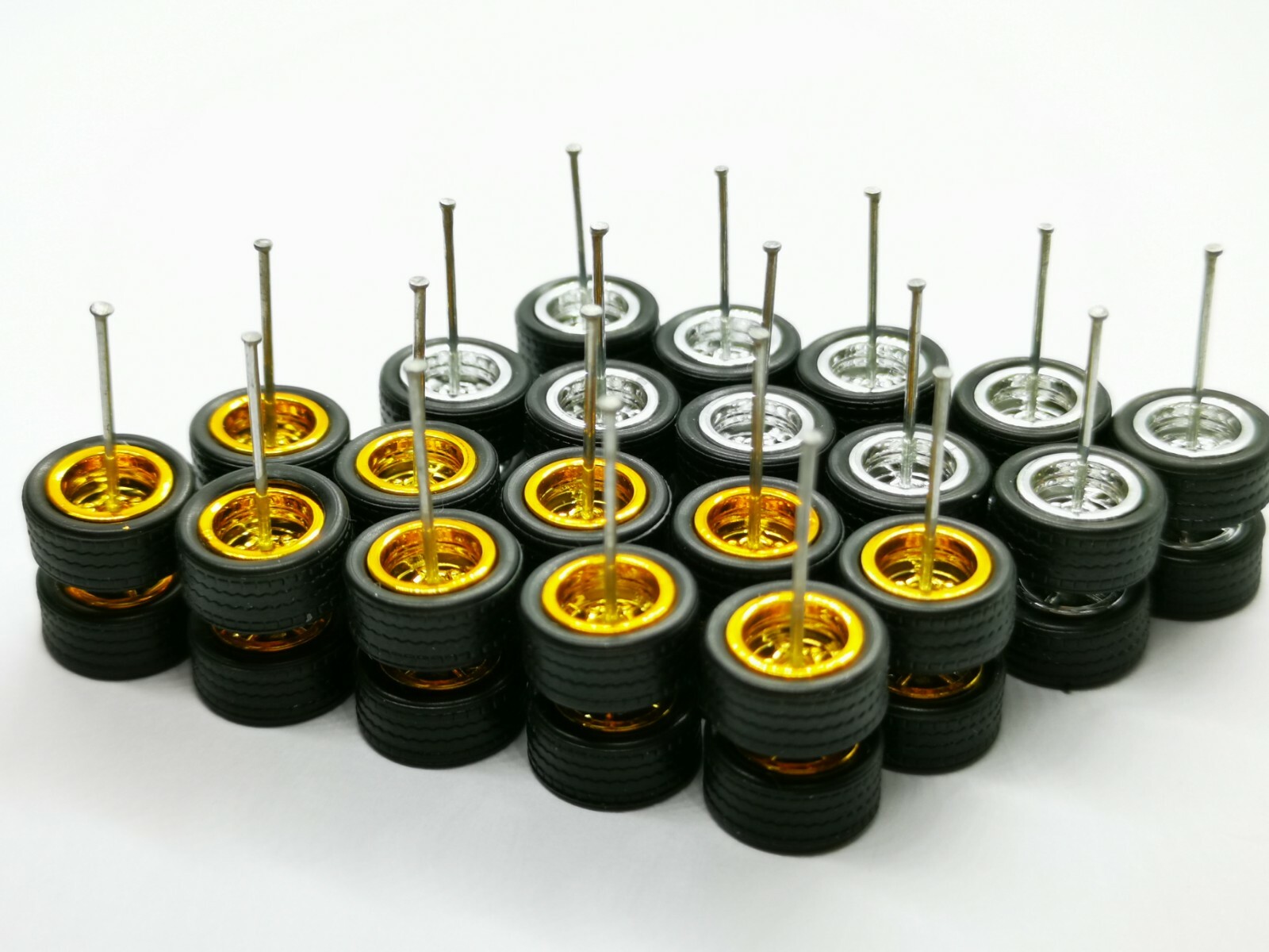 HOT WHEELS REAL RIDERS WHEELS RUBBER TIRES 5 SPOKE 10MM 10 SETS MIX COLORS